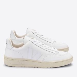VEJA V-12 Leather Extra White 37 (Women’s 6) M